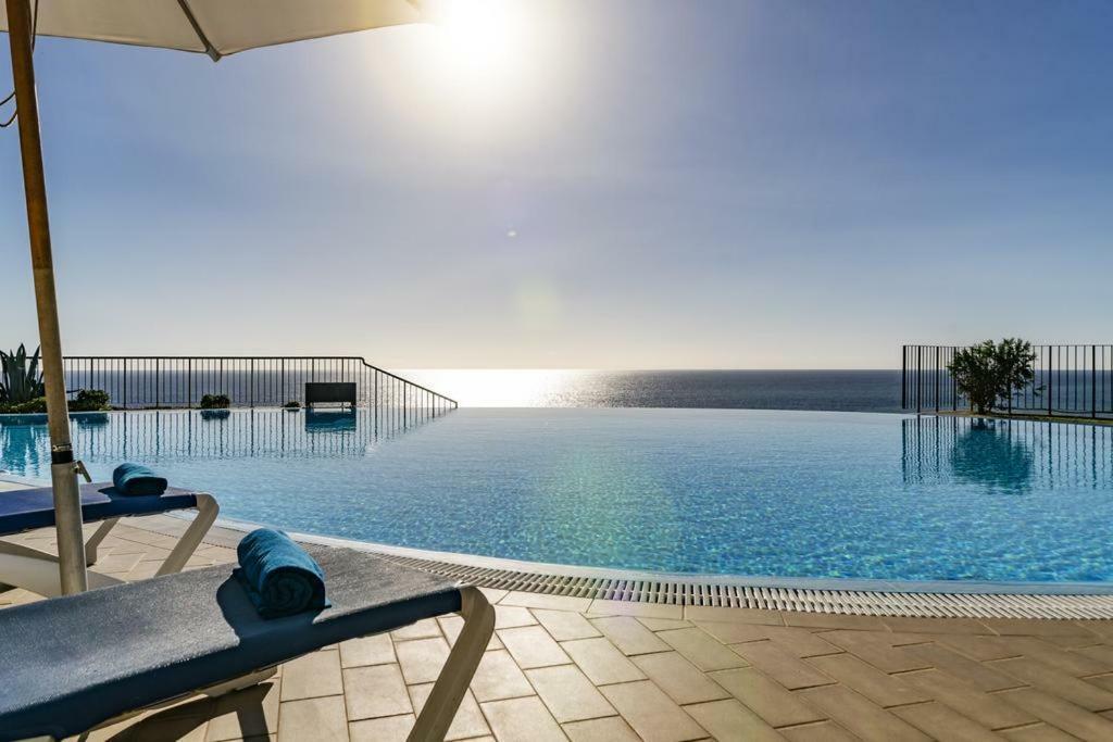 Formosa Infinity Pool Apartment Funchal  Luaran gambar